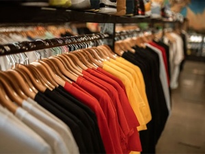 服裝進(jìn)口全流程：從簽訂代理協(xié)議到交易完成