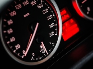 找專業(yè)汽車配件進(jìn)出口代理公司？幾招教您如何選擇！