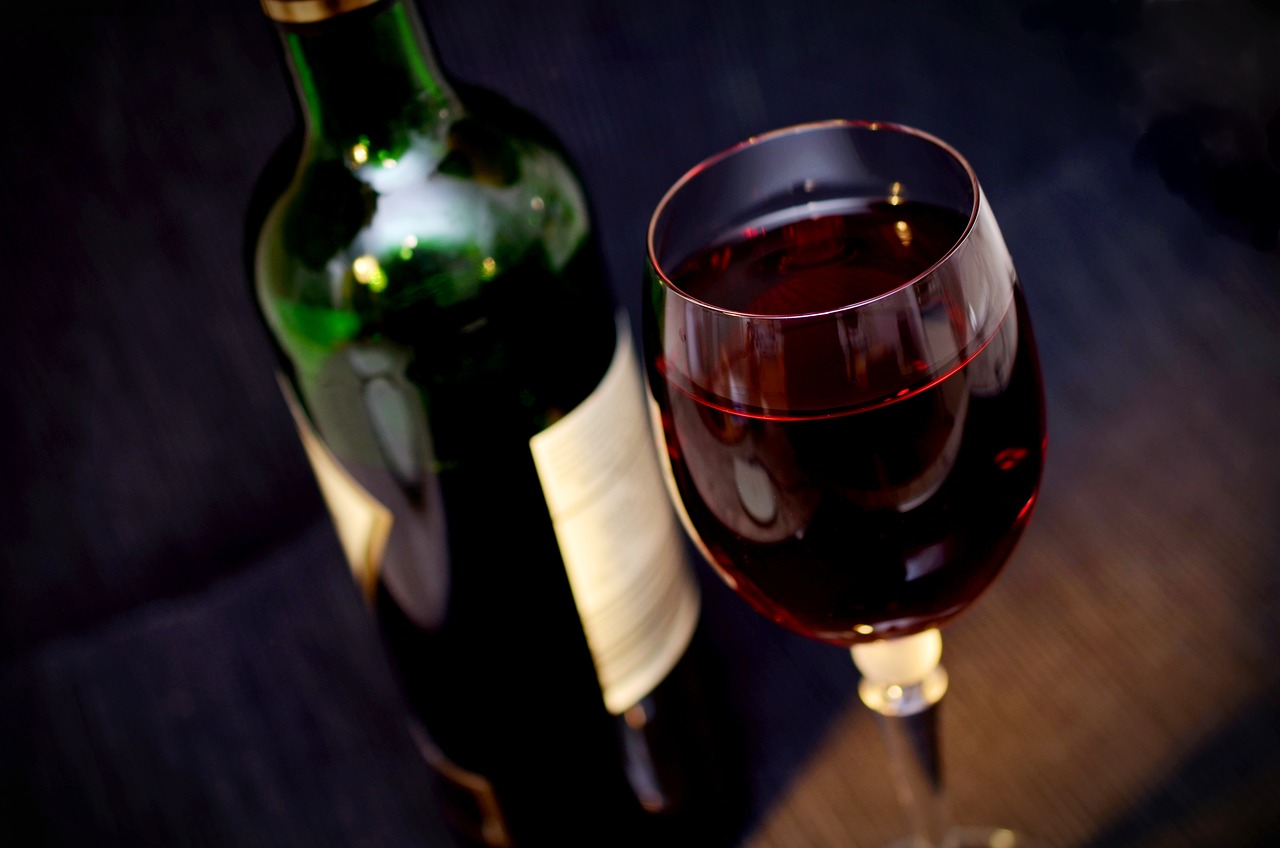 趣談紅酒進(jìn)口，代理代辦公司的那些事兒