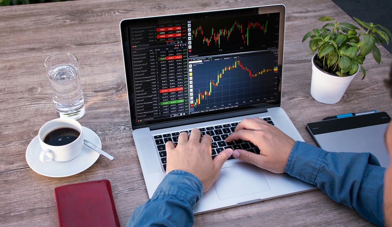 設(shè)備出口代理報稅：企業(yè)出海的可靠導航